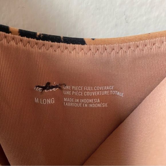 aerie leopard wrap one piece swimsuit in raw sienna m long - Picture 7 of 7